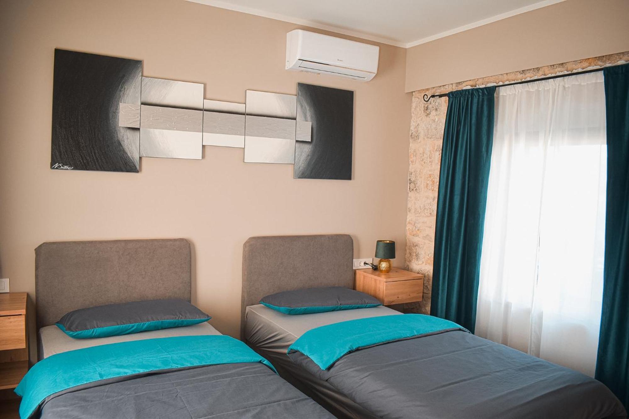 Apartments Jelovic Sinj Extérieur photo